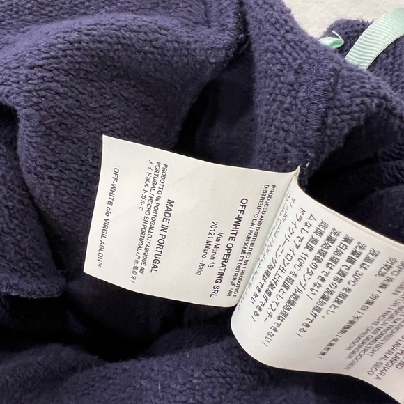 Off-White - Picture 11 of 16